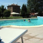 Pensioni Ferrara - Pensione-agriturismo Torre Del Fondo - Piscina